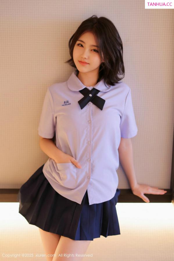   [XiuRen]高清写真图 2025.03.07 No.9985 小橘子orange 美腿性感第30张图片